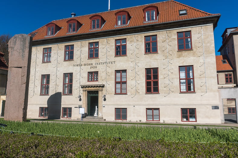 Framtidens kvantdatorer tar form – Rollcos lösningar på Niels Bohr-Institutet